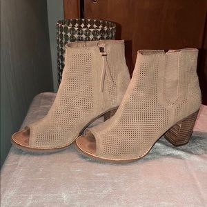 Tom’s Majorca Suede Perforated Peep-toe Bootie